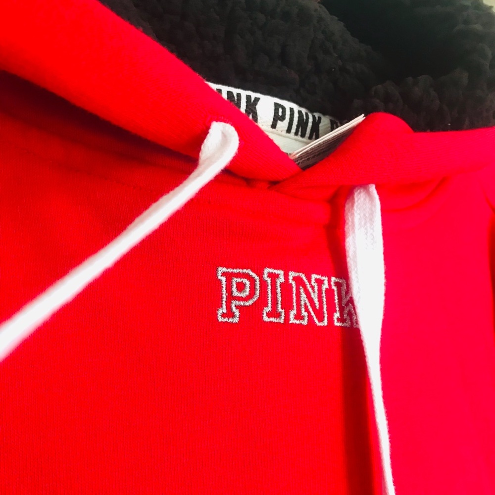 PINK VS PINK RED SWEATER🌸 - Picture 3 of 8